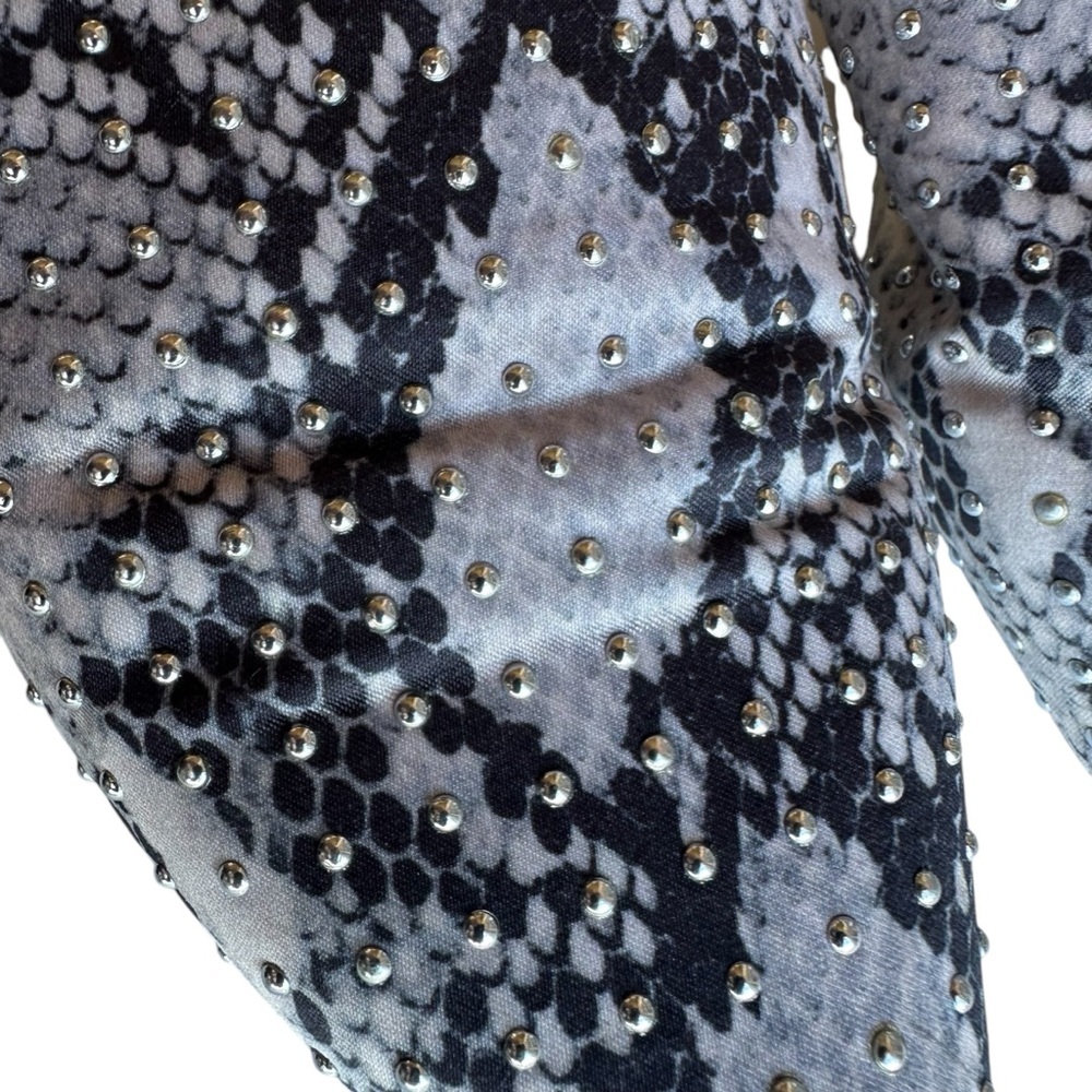 Madden Girl Tania Snake Skin Print Studded Mules in Size 9 - Picture 7 of 8